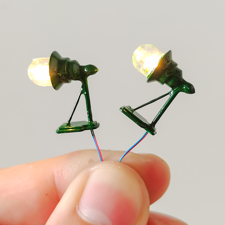 2Pcs Miniature 3V Led Lights M - Model Kit Wall E recension och pris