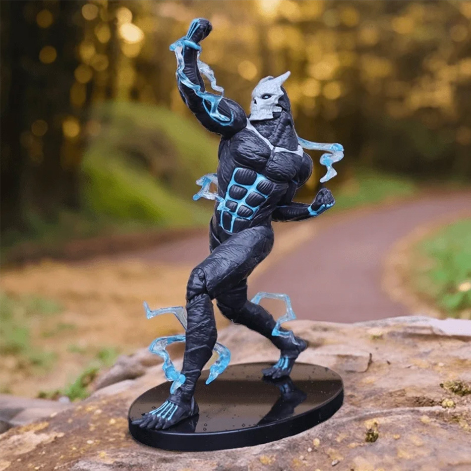 21cm RED New Monster 8 Figure  - Model Kit Kaiju 8 recension och pris