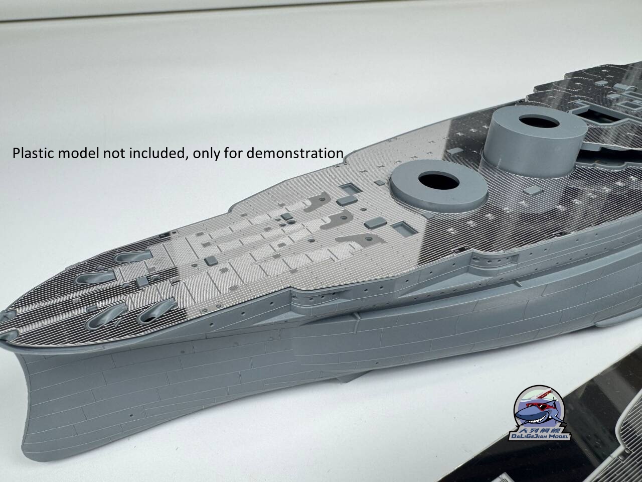1/350 Scale Metal Deck for CY1 - Model Kit Uss Arizona recension och pris
