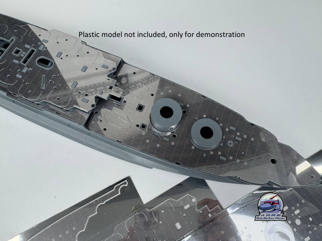 1/350 Scale Metal Deck for CY1 - Model Kit Uss Arizona recension och pris